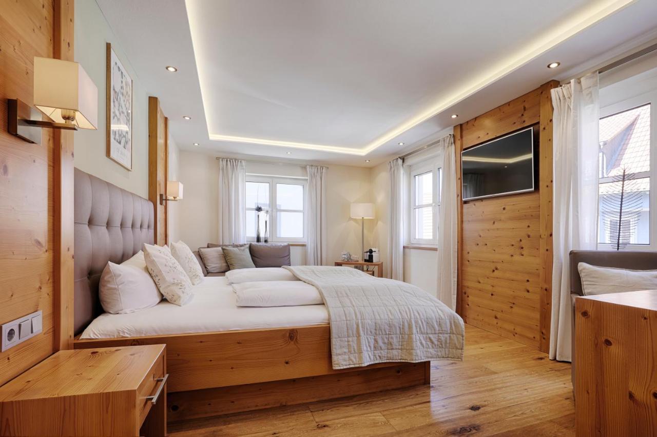 Landhotel Schwab - By Homekeepers Schwarzach am Main Dış mekan fotoğraf